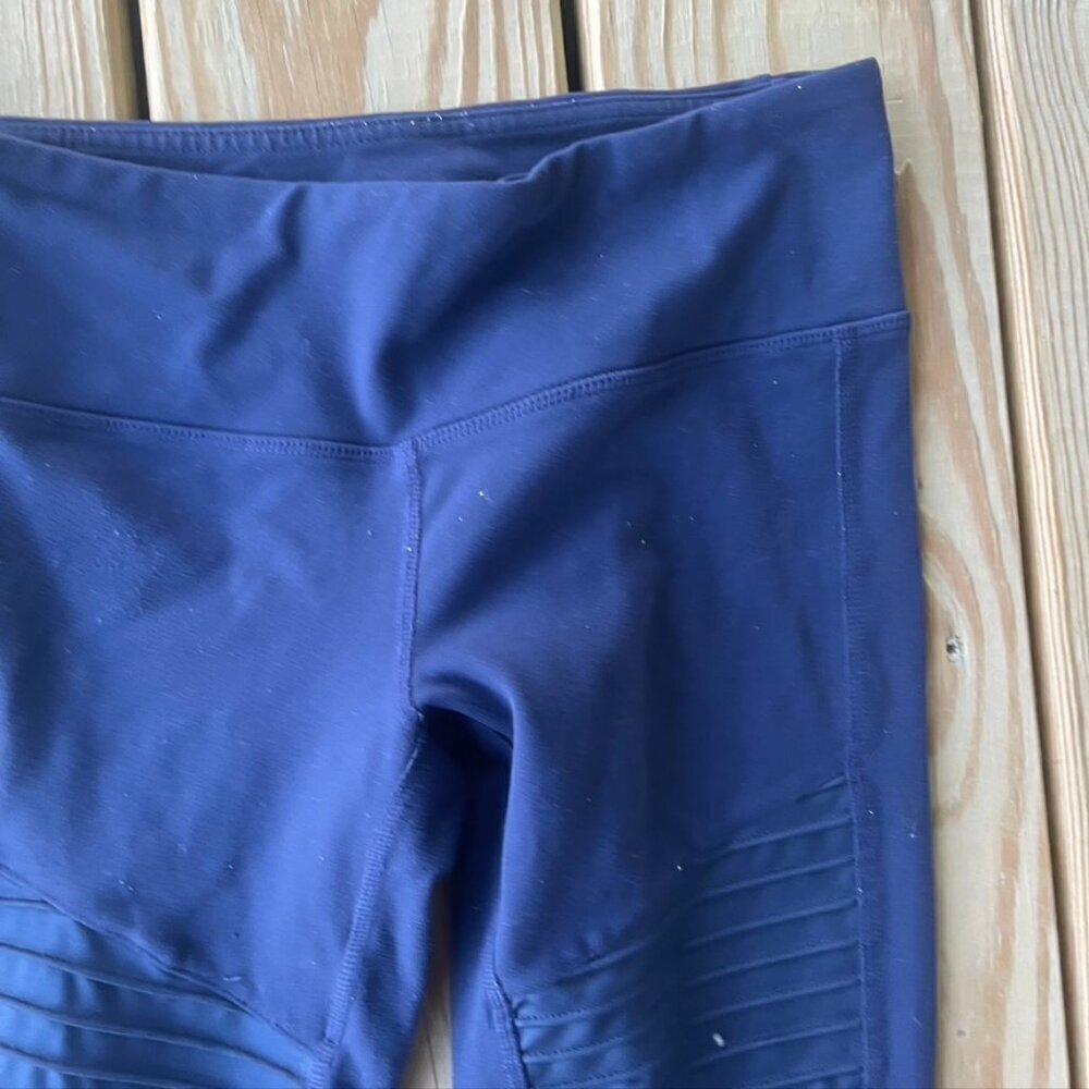 Alo Yoga Ribbed Mesh Leggings Tights Sz Small Navy Blue - Picture 6 of 10